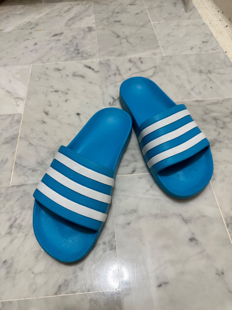 Adidas flip flops, Women's Fashion, Footwear, Flipflops and Slides on