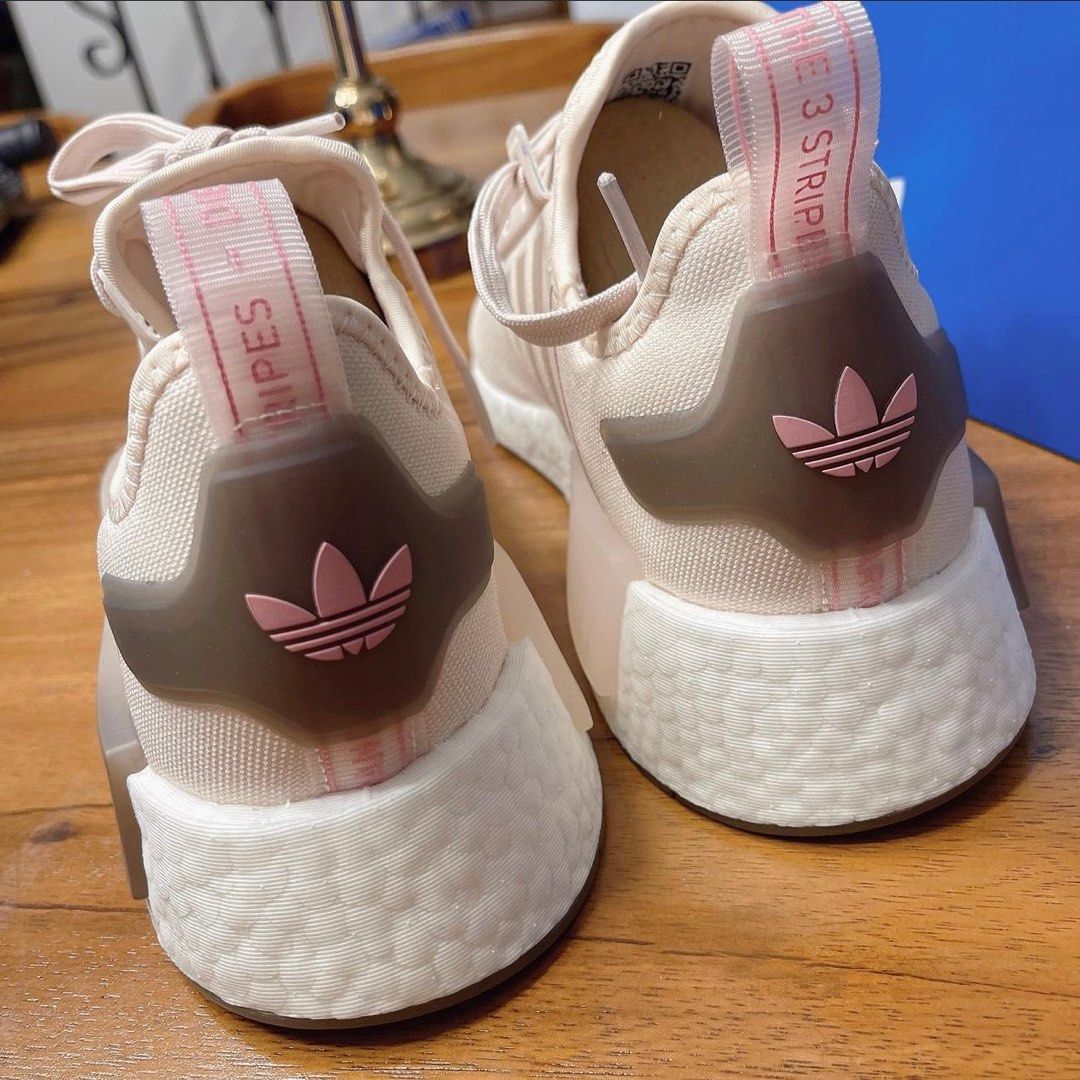 ADIDAS NMD R1 Womens US 9.5