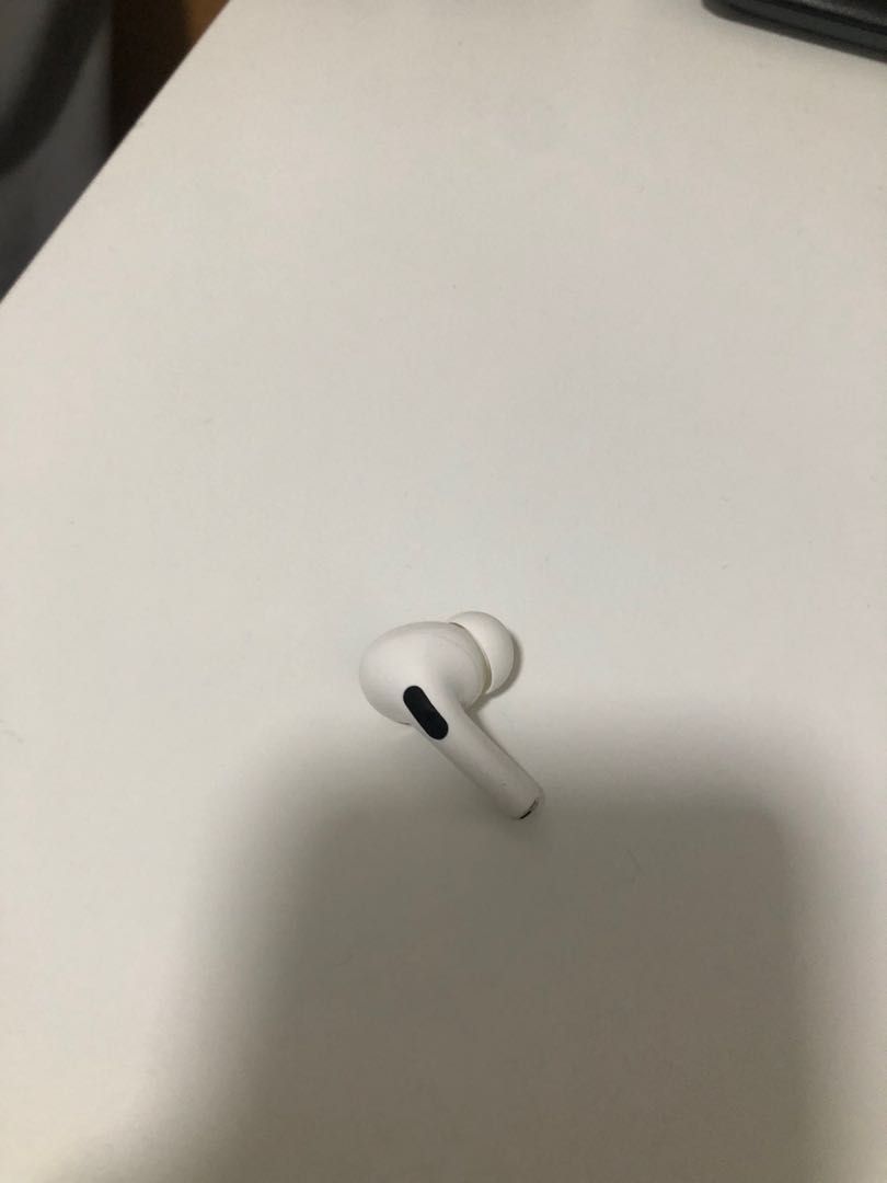 Apple AirPods Pro 右耳（R), 音響器材, 耳機- Carousell