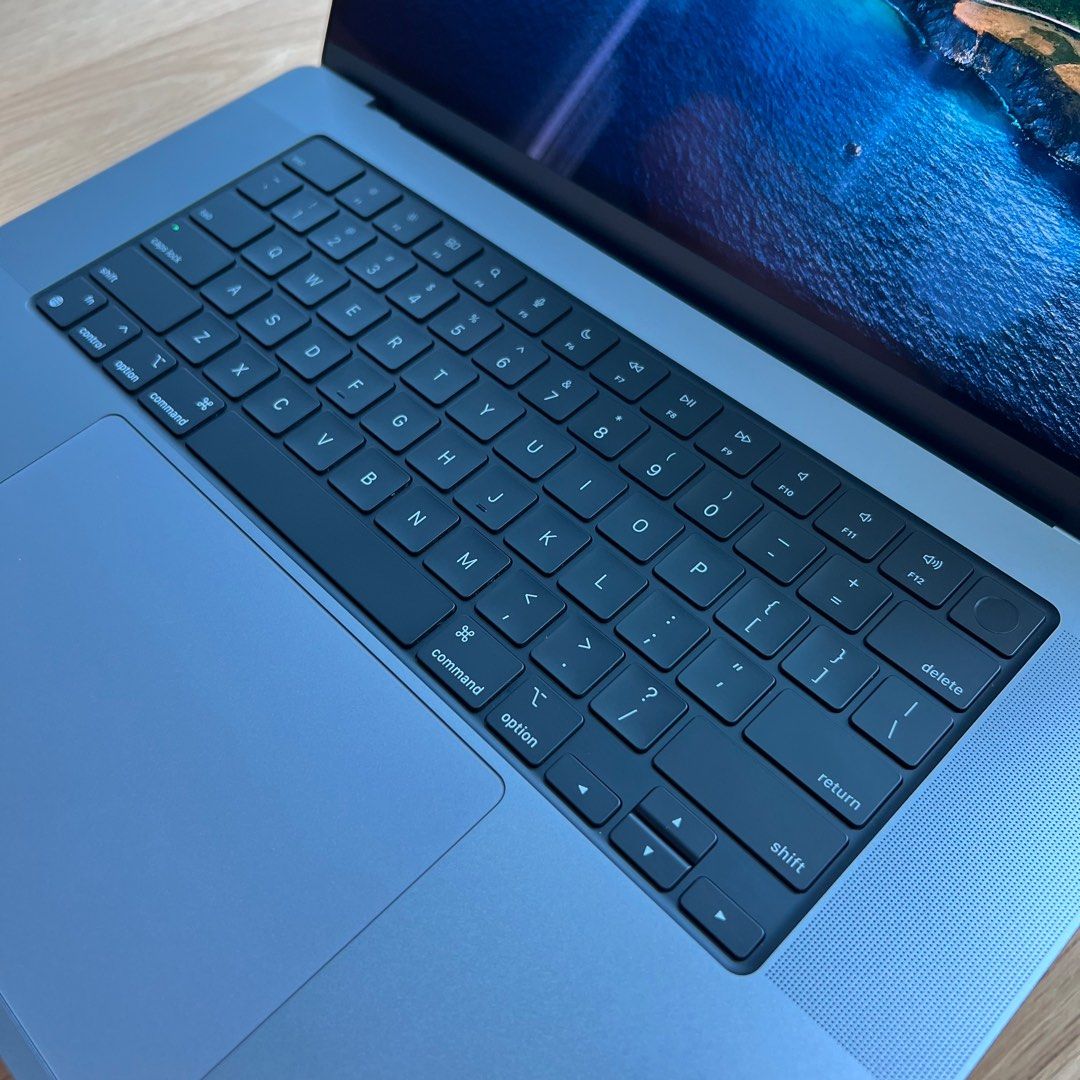 M1 Pro 16 Inch MacBook Pro Space Gray, Computers & Tech, Laptops ...