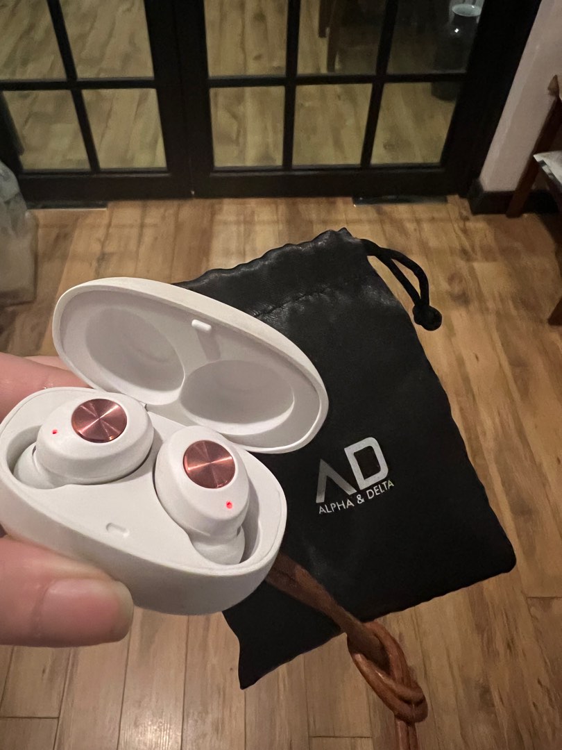 Aria Bluetooth Earbuds, Audio, Earphones on Carousell