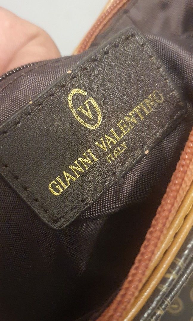 Authentic gianni valentino sling bag (Category: Luxury Bags & Wallets) located in Cavite. Submitted by ohmie23 (Listing ID 1224861134, Image 2). Description: Authentic gianni valentino sling bag.