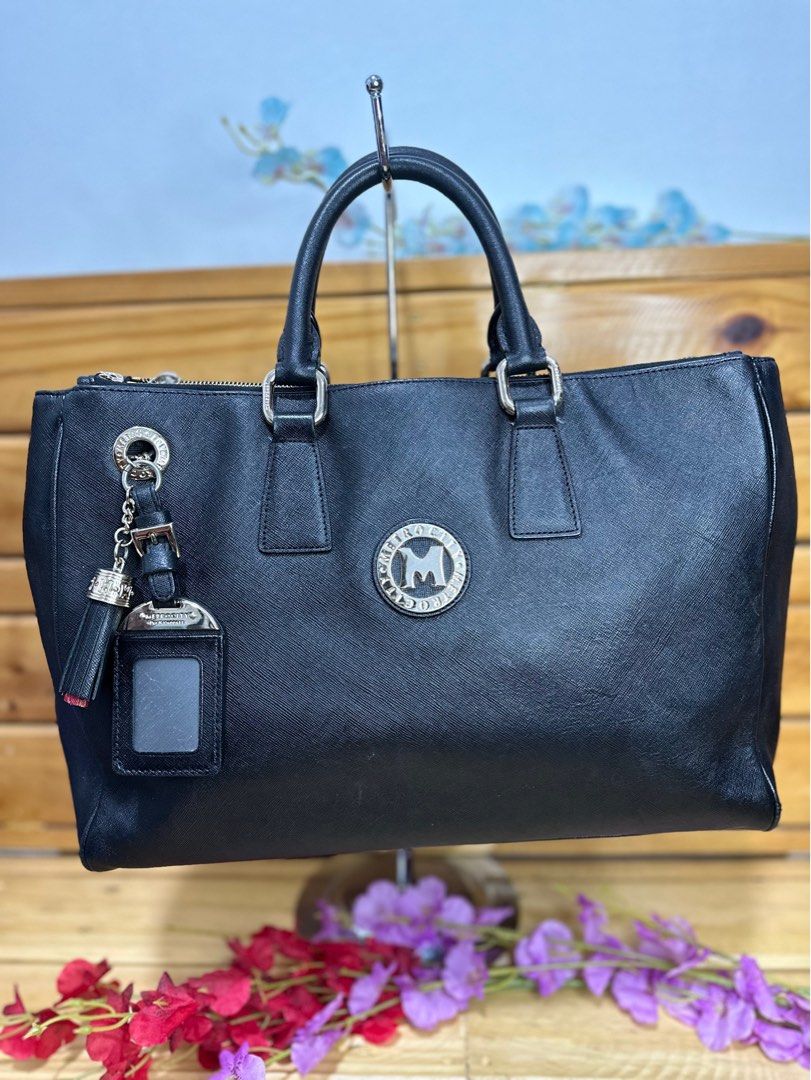 Authentic metrocity Handbag Beautiful , Clean .,and Original for
