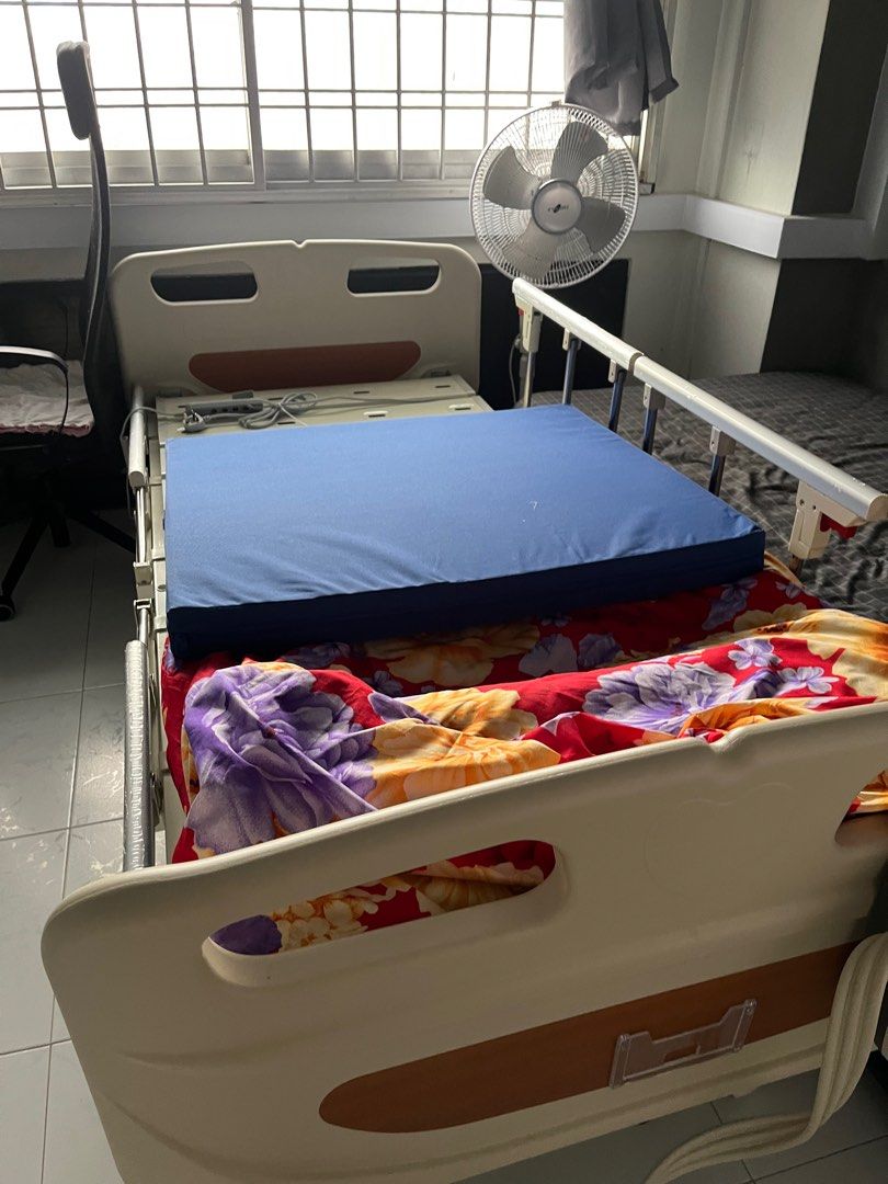 Automatic bed, Furniture & Home Living, Furniture, Bed Frames