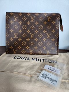LV ESCALE POCHE TOILETTE 26 toiletry bag, Women's Fashion, Bags & Wallets,  Clutches on Carousell