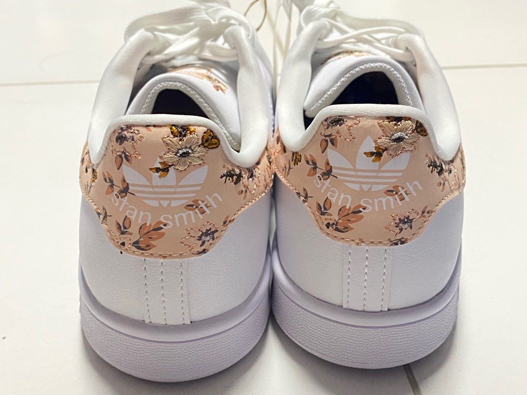 stan smith j