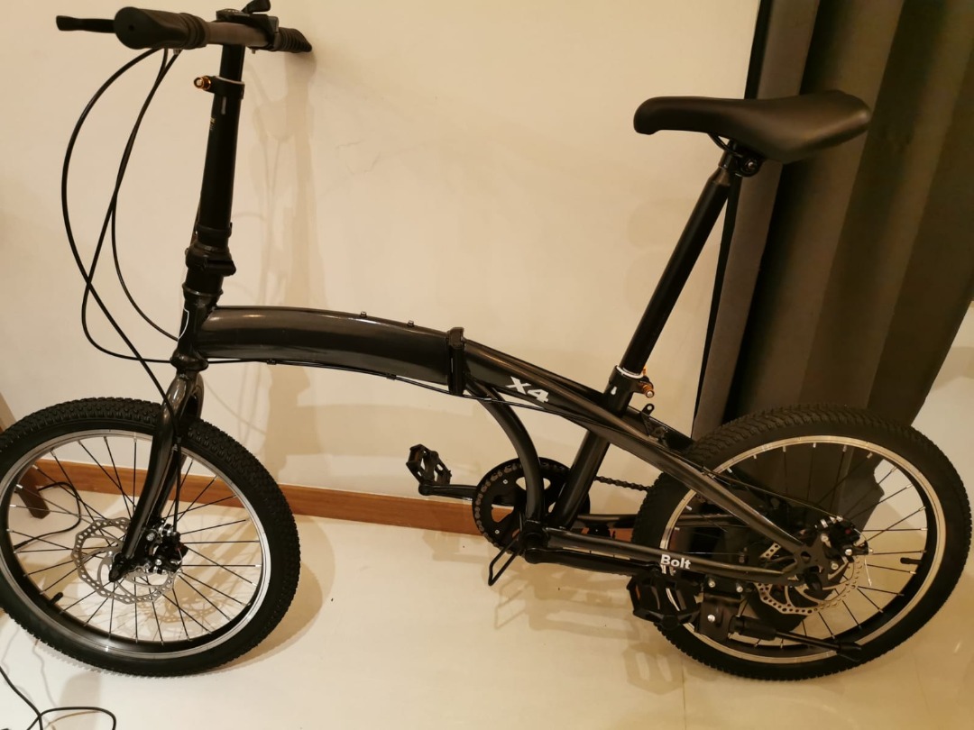 Bolt foldable bike, like NEW, Shimano shifters, disc brakes, Sports