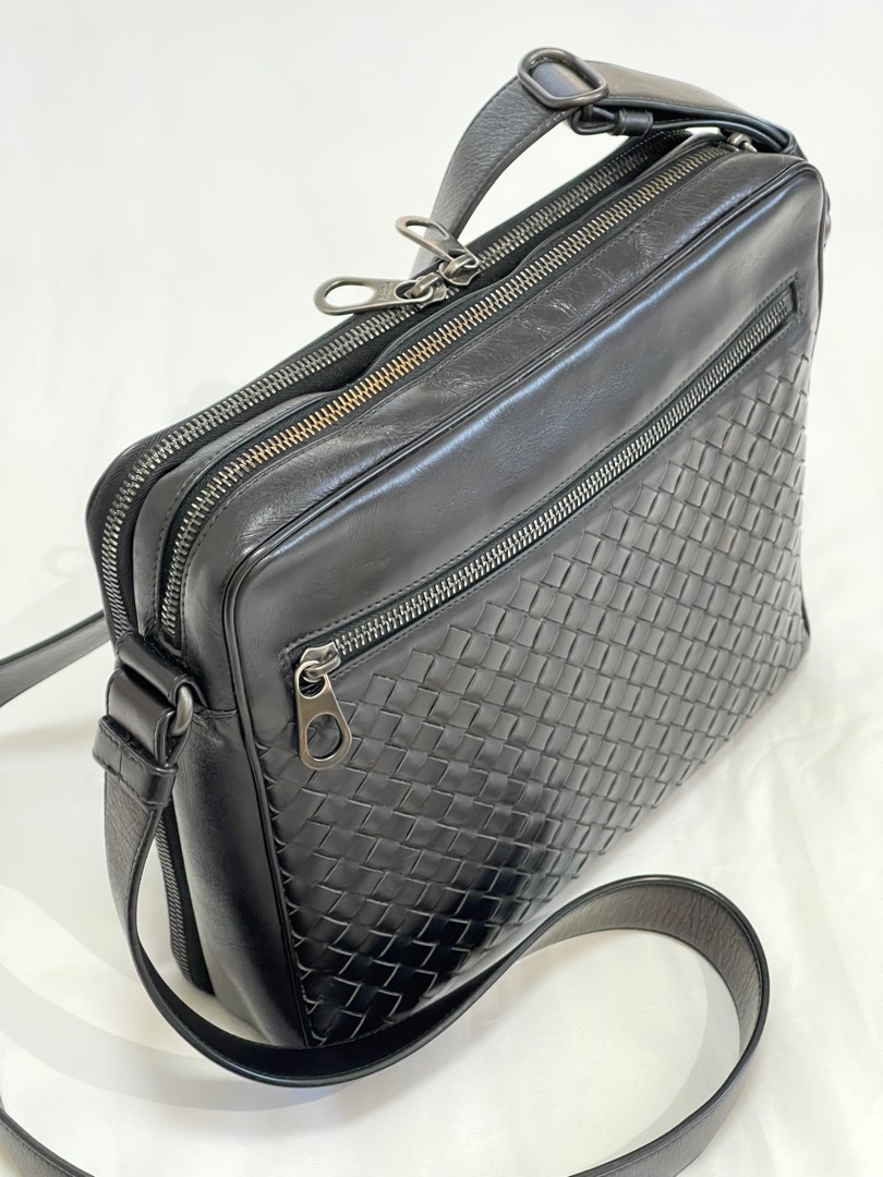 Messenger bag bottega veneta sale