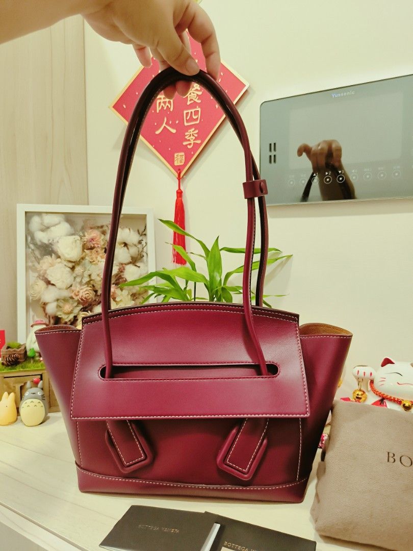 BOTTEGA VENETA The Acro