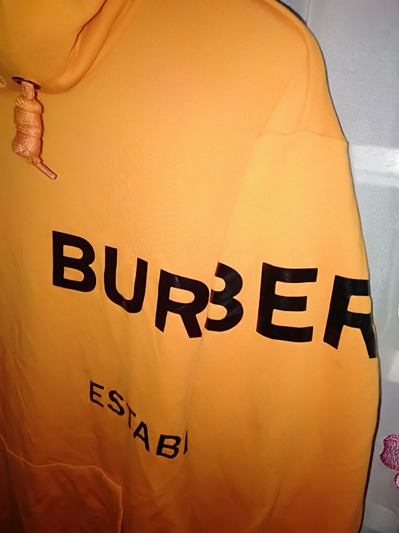 Burberry Horseferry Print Hoodie Jacket Orange, Men's Fashion, Coats,  Jackets and Outerwear on Carousell