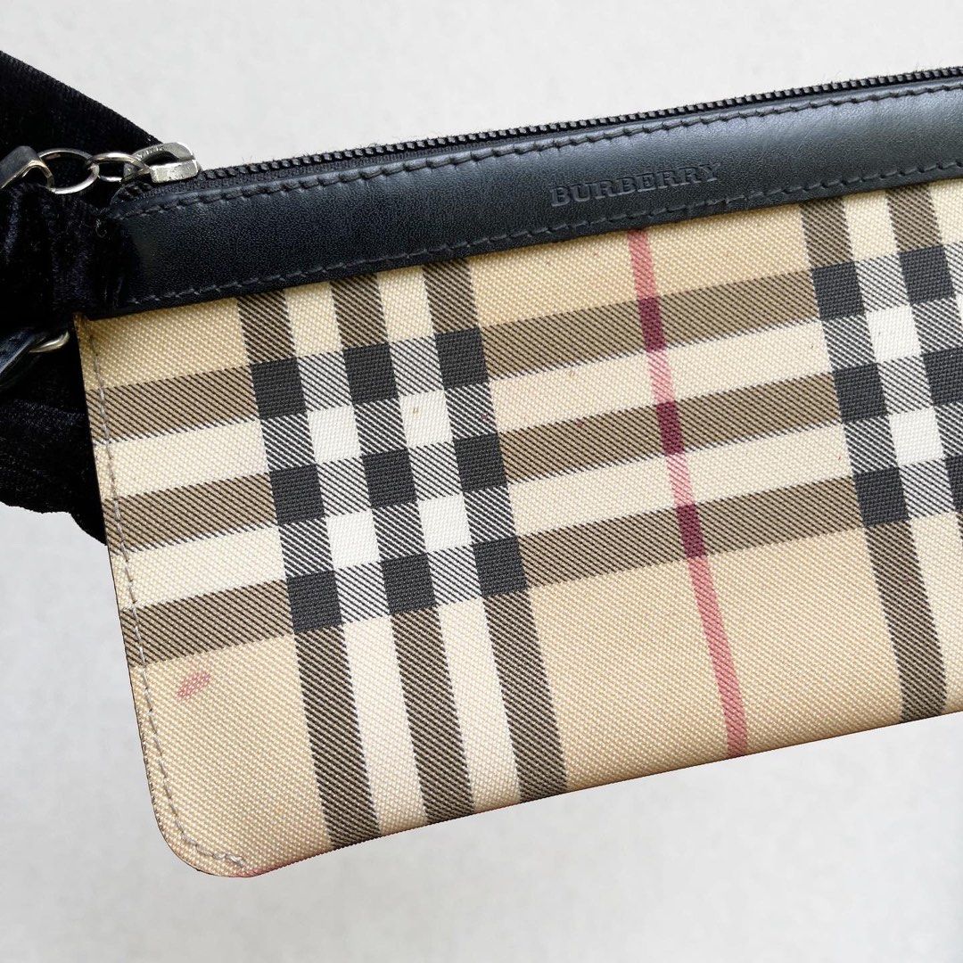 Burberry online wristlet sale