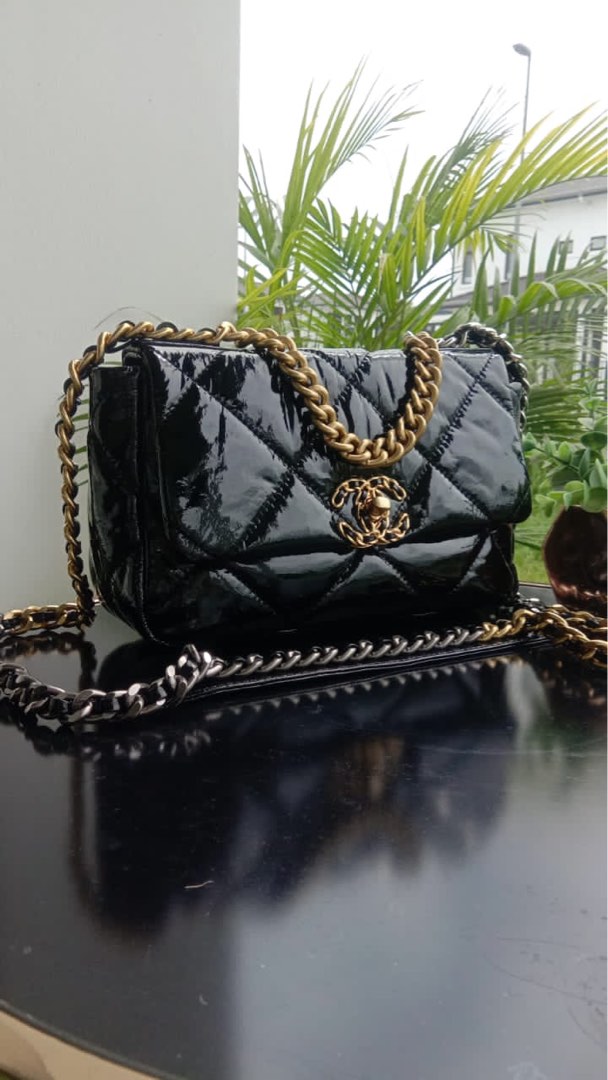 Chanel 19 patent leather Clearance