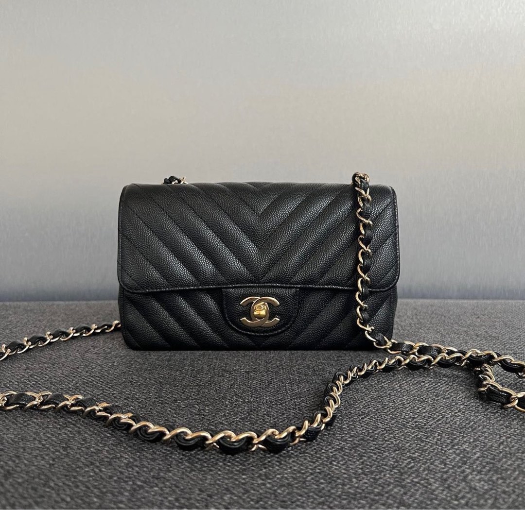 Chanel mini hotsell rectangular chevron caviar
