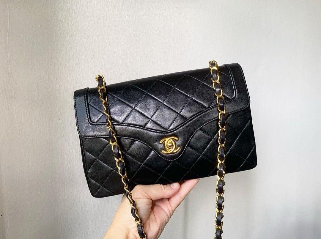 Vintage chanel cross body bag clearance