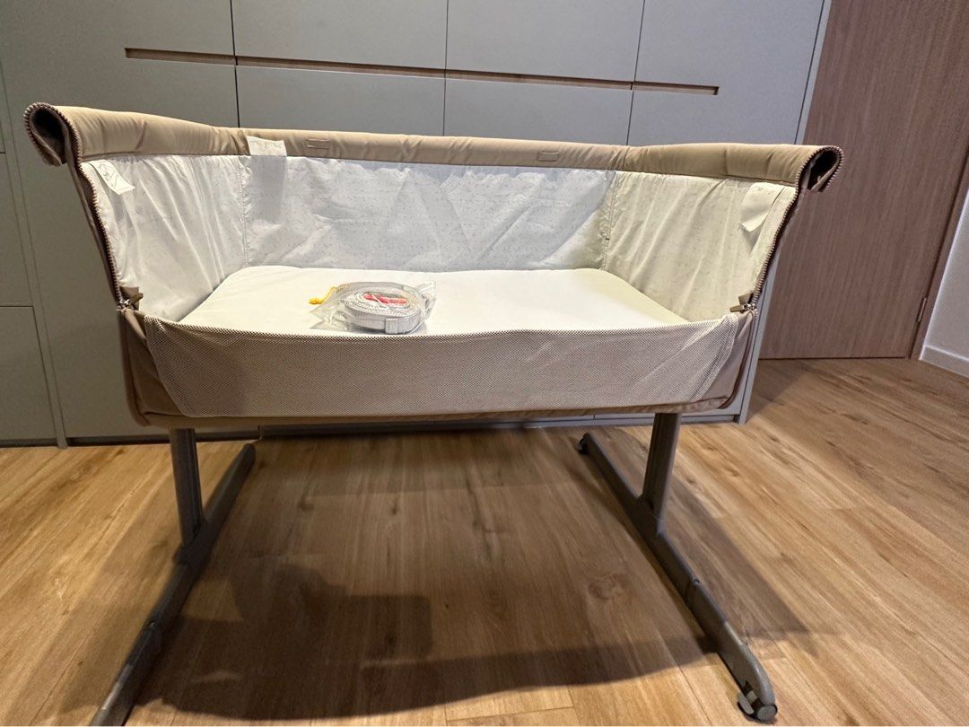 Chicco next2me Standalone and Bedside sleeper Babies & Kids