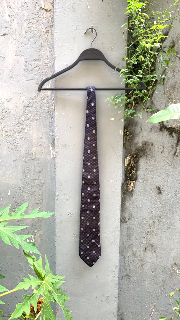 Christian Dior Paris on Carousell