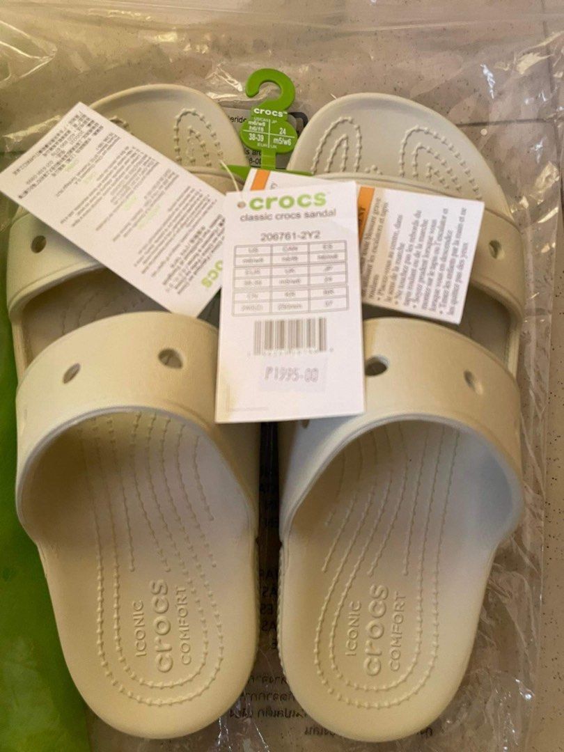 Crocs Classic Sandals white Unisex size 8W 6M, Women's Fashion ...