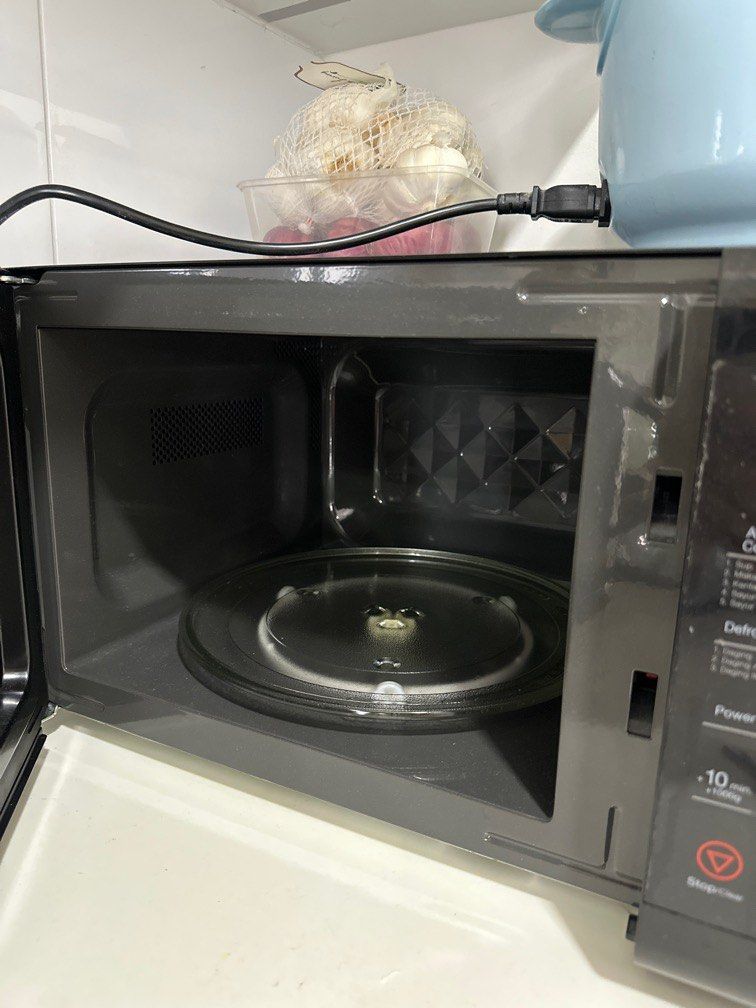 Daewoo microwave, TV & Home Appliances, Kitchen Appliances, Ovens