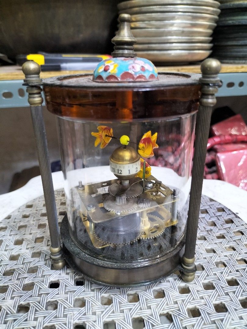 DMVS - Mechanical Animated Fish Clock (Category: Clocks) located in Manila. Submitted by vintage_styles_co (Listing ID 1224897970, Image 1). Description: Working (Kindly Message for Video of Item) Size: Height - 6 inches Length - 3½ inches.