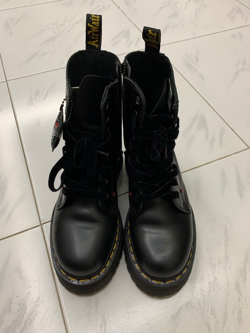 Dr marten outlet size 4