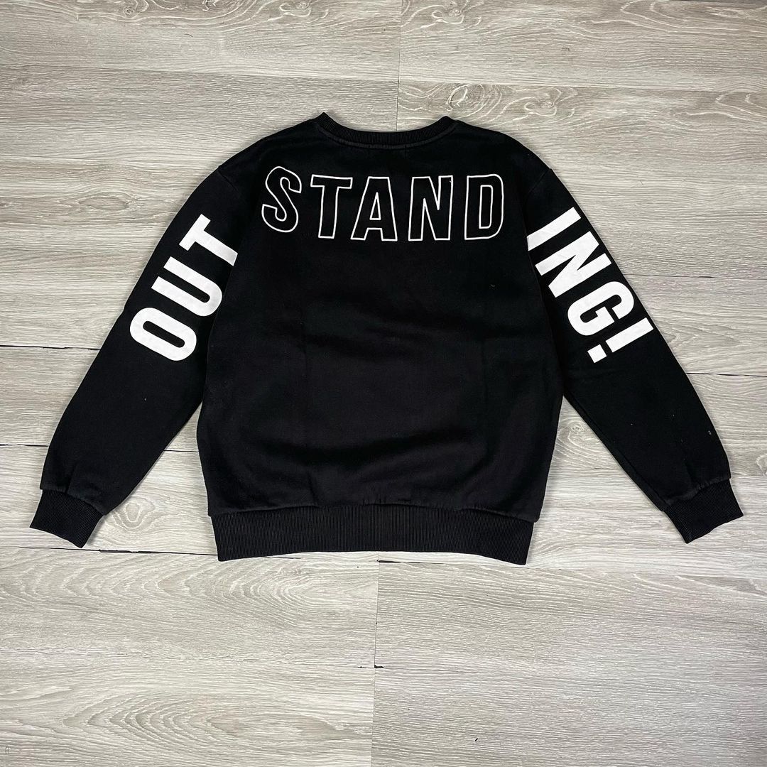 frank stone “outstanding” crewneck MRSW34, Fesyen Pria, Pakaian , Atasan di  Carousell
