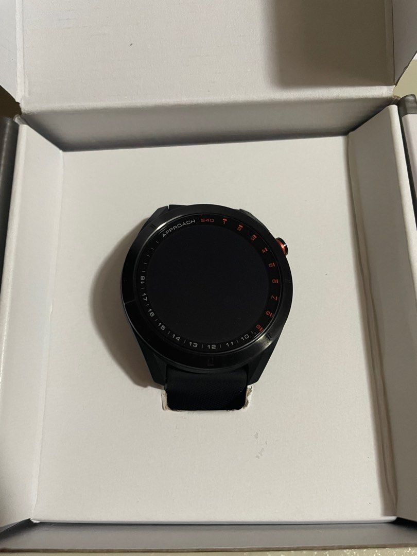Garmin S40 (Category: Golf) located in Singapore. Submitted by ktdestiny9790 (Listing ID 1224912708, Image 2). Description: Used for less than 6 months. Fully functional and in good condition. Selling as I am upgrading to S62.
