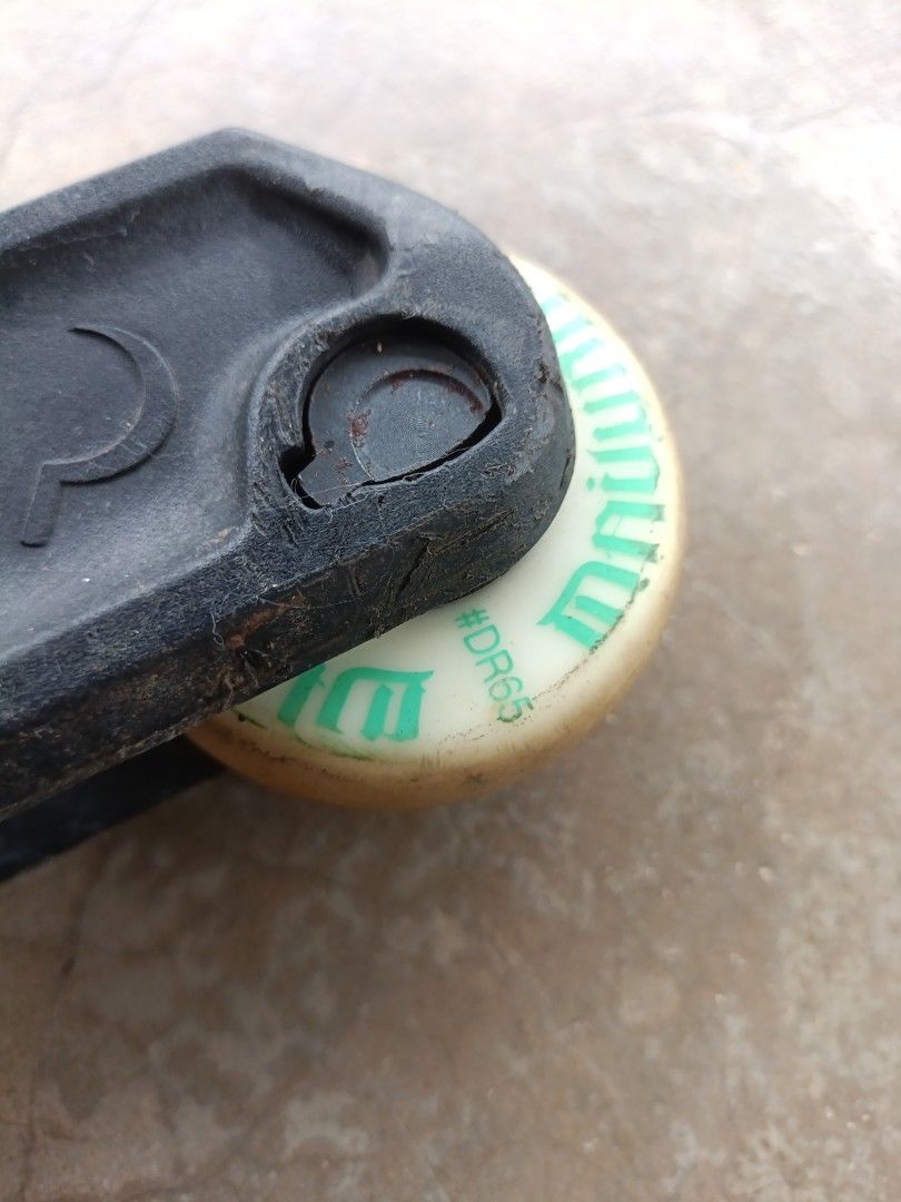 GROUND CONTROL Featherlite 3 FLT3, Sports Equipment, Sports & Games