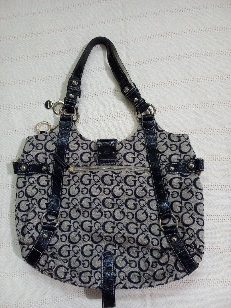 Guess made in China Barang Mewah Tas Dompet di Carousell