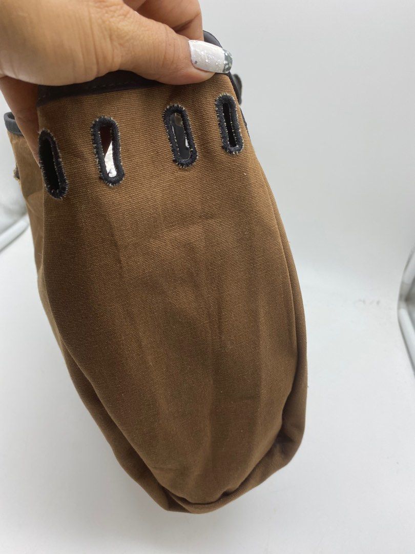HERMES HERBAG EXTRA BAG 😍 (Category: Luxury Bags & Wallets) located in Bacolod City. Submitted by chuchaystuffs (Listing ID 1224745700, Image 3). Description: With riri zip , Self authentication is advised kc ung code ng mga to nasa bag mismo nya ito extra bag inside lgn nha mga HERBAG see pics .