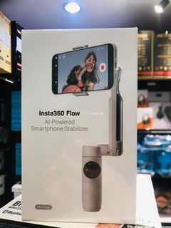 Insta360 Flow AI-Powered Smartphone Stabilizer Stone Gray