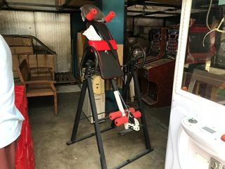 Inversion Table Red Black