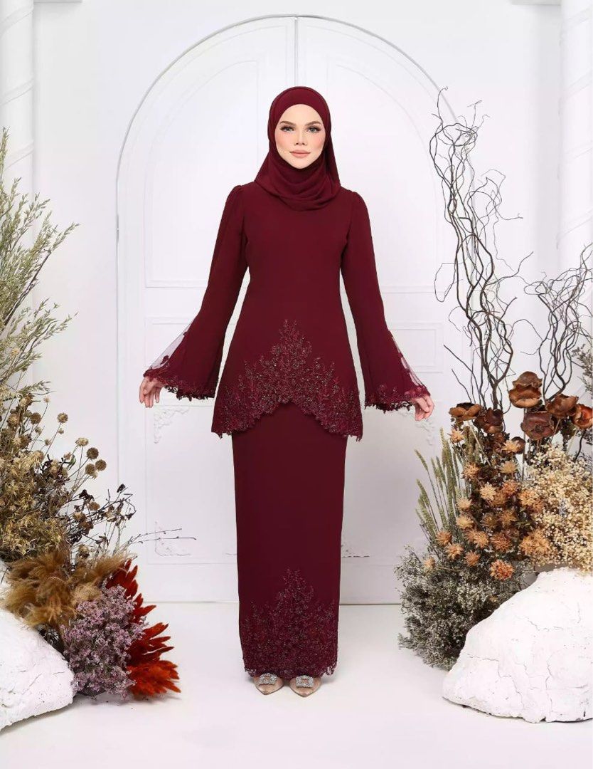 Burgundy outlet baju kurung
