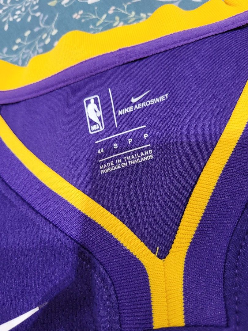Kobe bryant clearance 8 purple