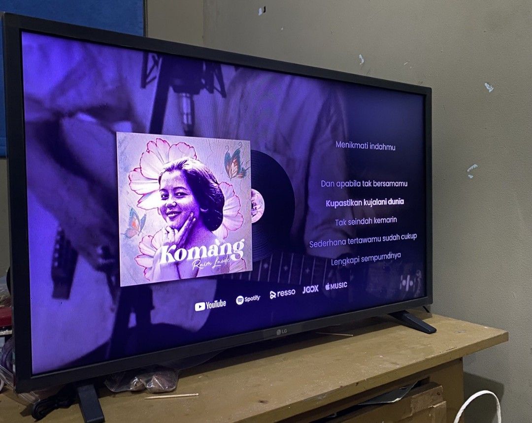 lg-32-inch-smart-tv-on-carousell