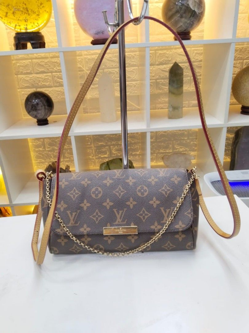 Pre-Owned Louis Vuitton Favorite Monogram PM Crossbody Bag - Good Condition  