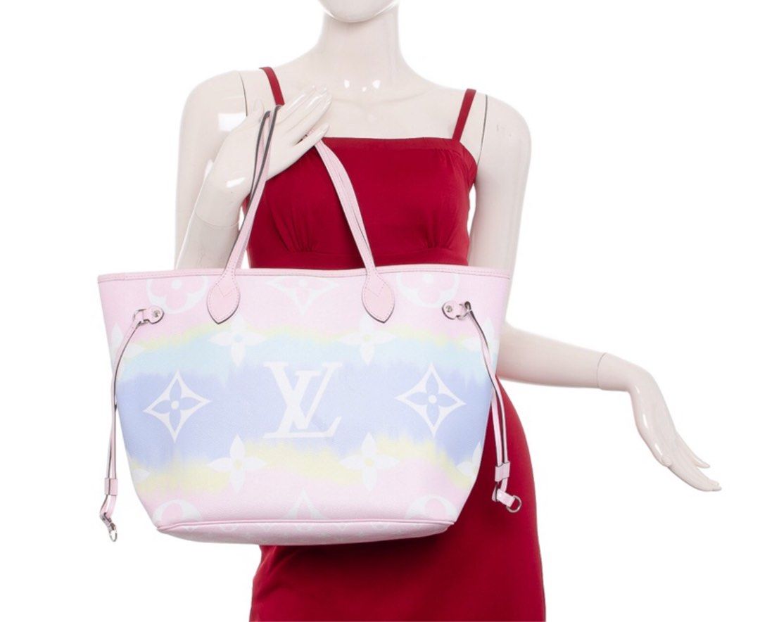 Louis Vuitton Pastel Monogram Giant Canvas Escale Neverfull MM