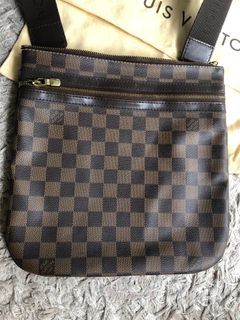 Louis Vuitton FW 2021 Litter Bag, Men's Fashion, Bags, Sling Bags on  Carousell