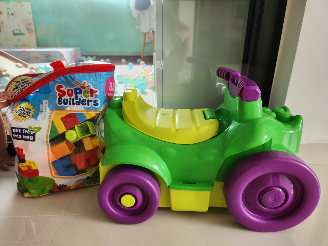 Mega Bloks Ride n' Chomp Croc Ride on toy with blocks, Babies & Kids,  Infant Playtime on Carousell