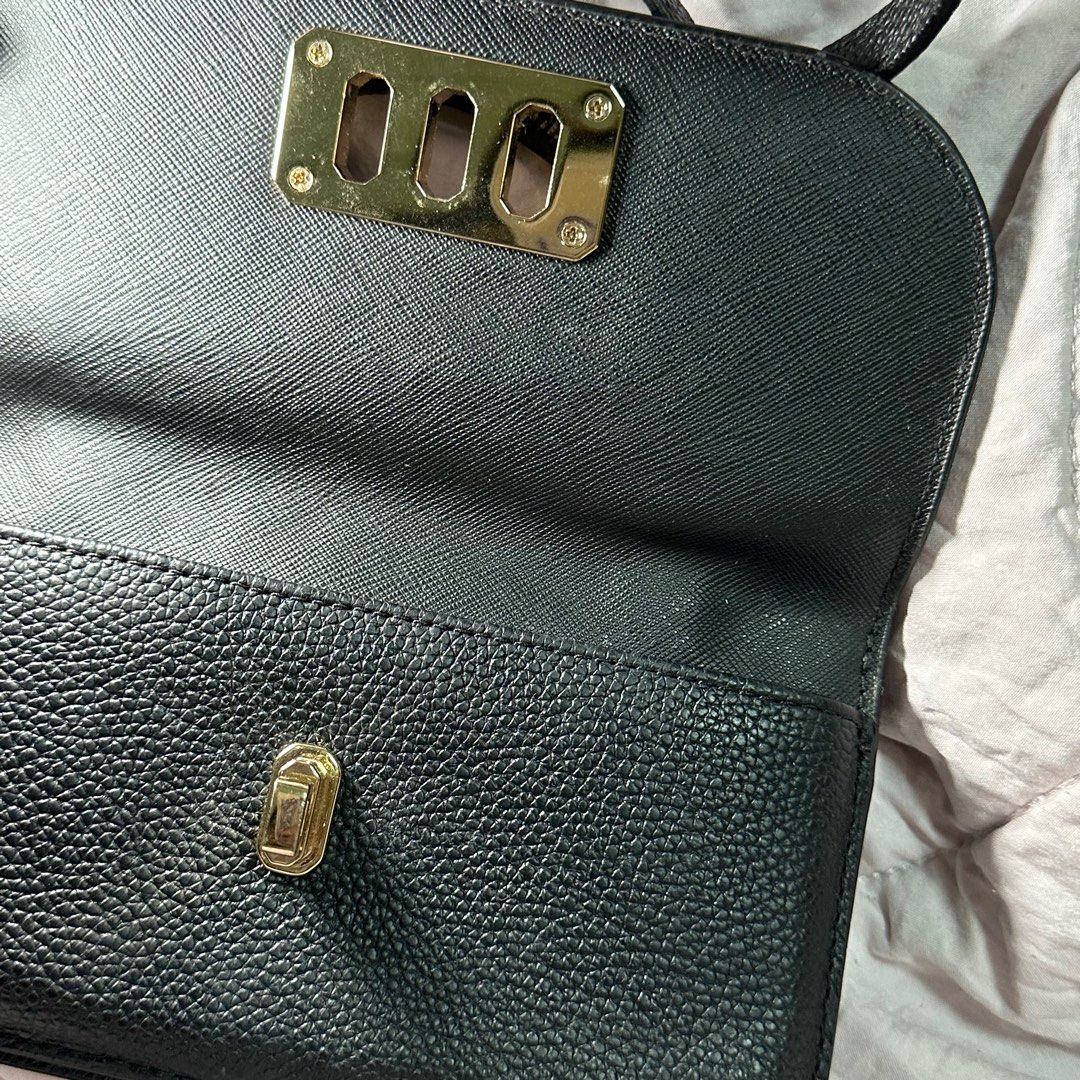 Michael kors karson 2025 mini phone wallet