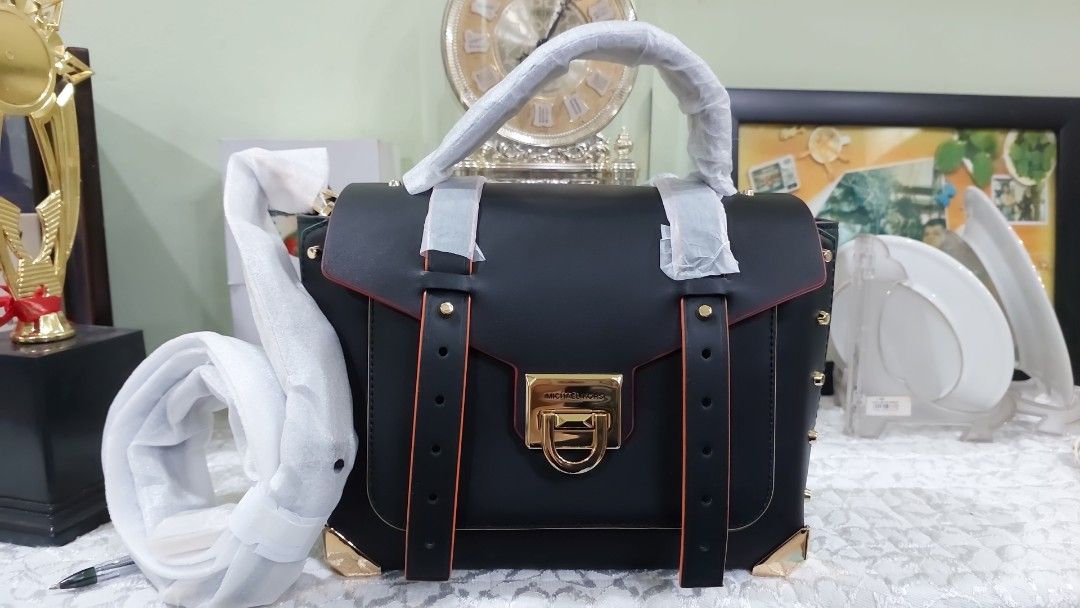 Michael kors manhattan tas on sale
