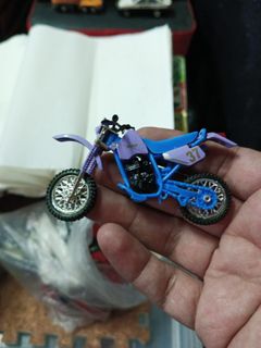 (Category: ) located in . Submitted by kikosgarage (Listing ID 1224854498, Image 1). Description: .