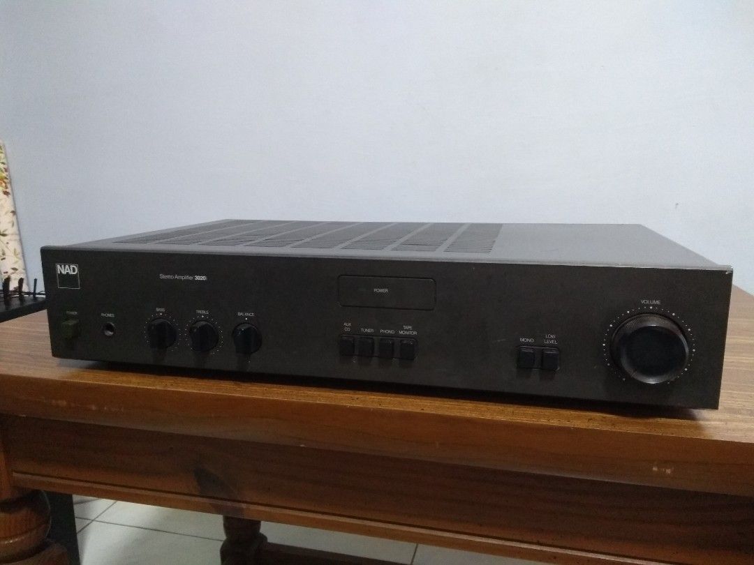 Ampli NAD 3020i Vintage – L'icône Du Son Stéréo, Un Charme Fou Pour Les Audiophiles !