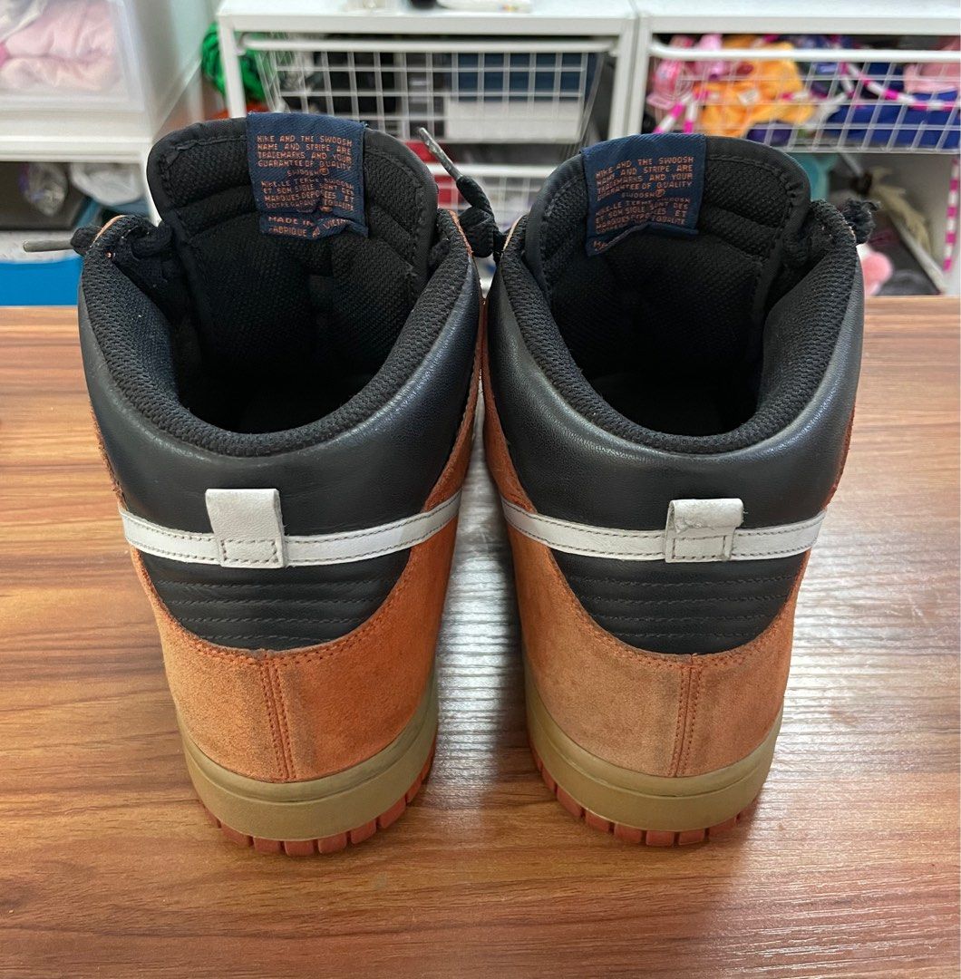 mens orange dunks