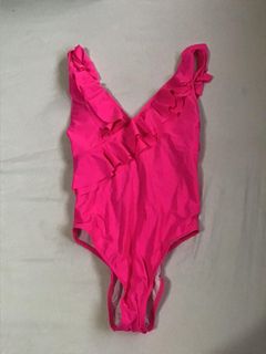(Category: ) located in . Submitted by Mignonetteeeee (Listing ID 1224830620, Image 1). Description: .