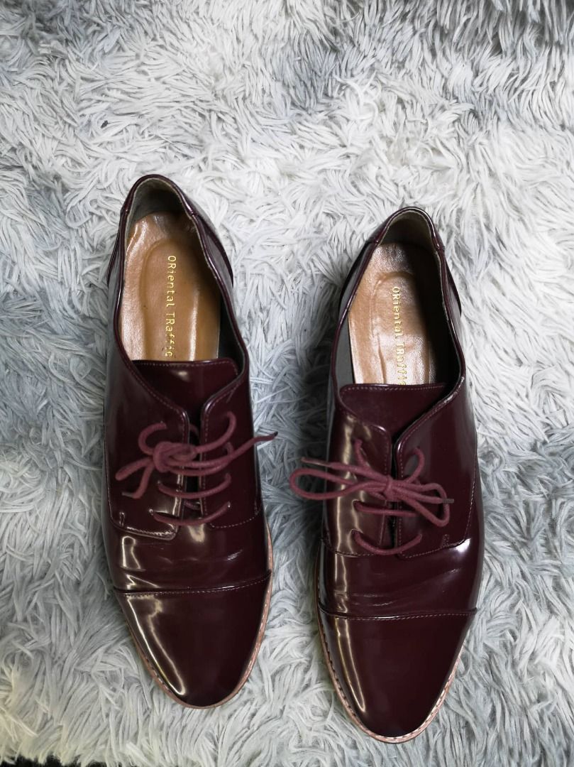 Maroon patent leather shoes clearance
