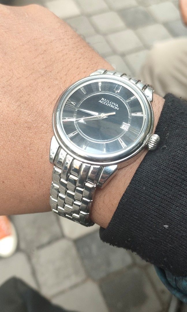 Bulova deals accutron automatic