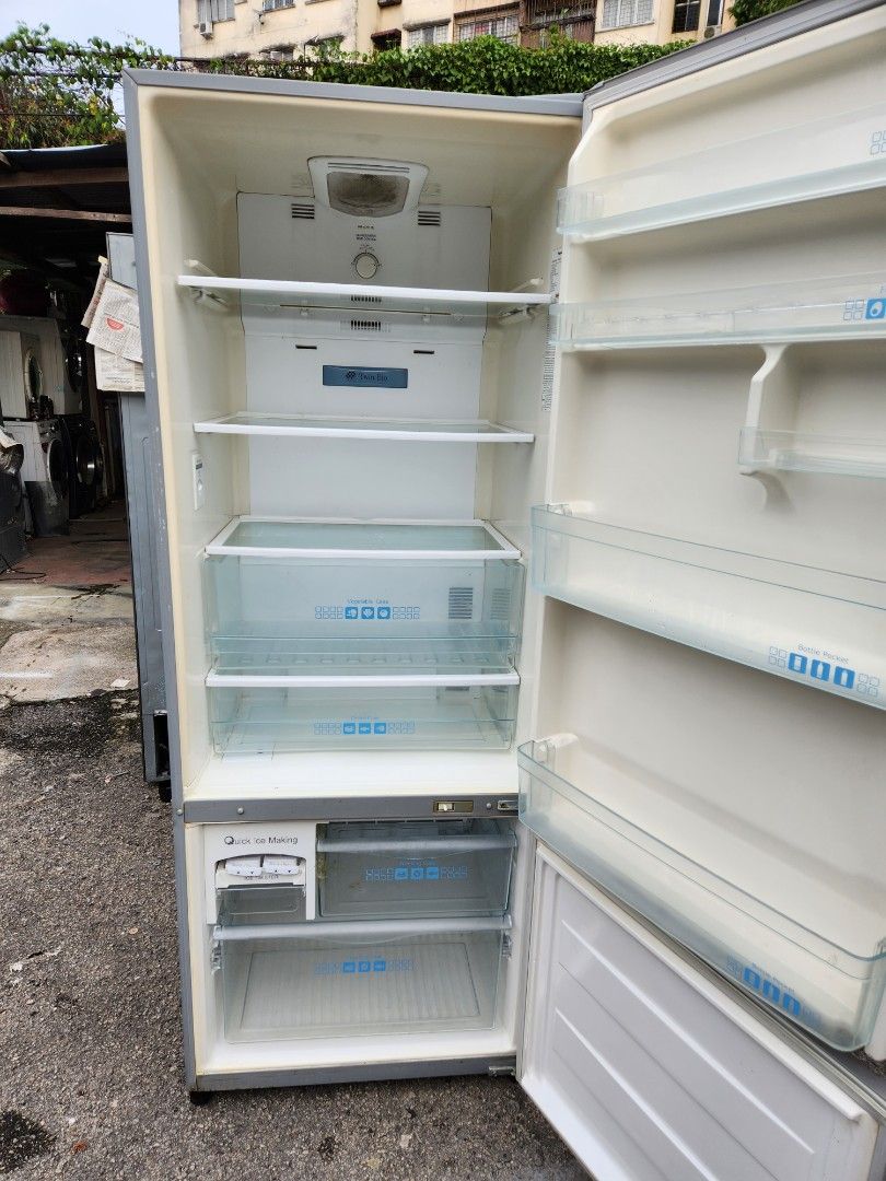 Panasonic inverter fridge down freezer, TV & Home Appliances, Kitchen