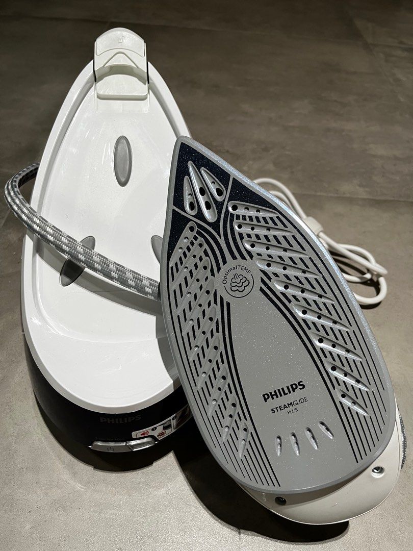 Philips GC7933 Steam Generator Iron (2400W), TV & Home Appliances