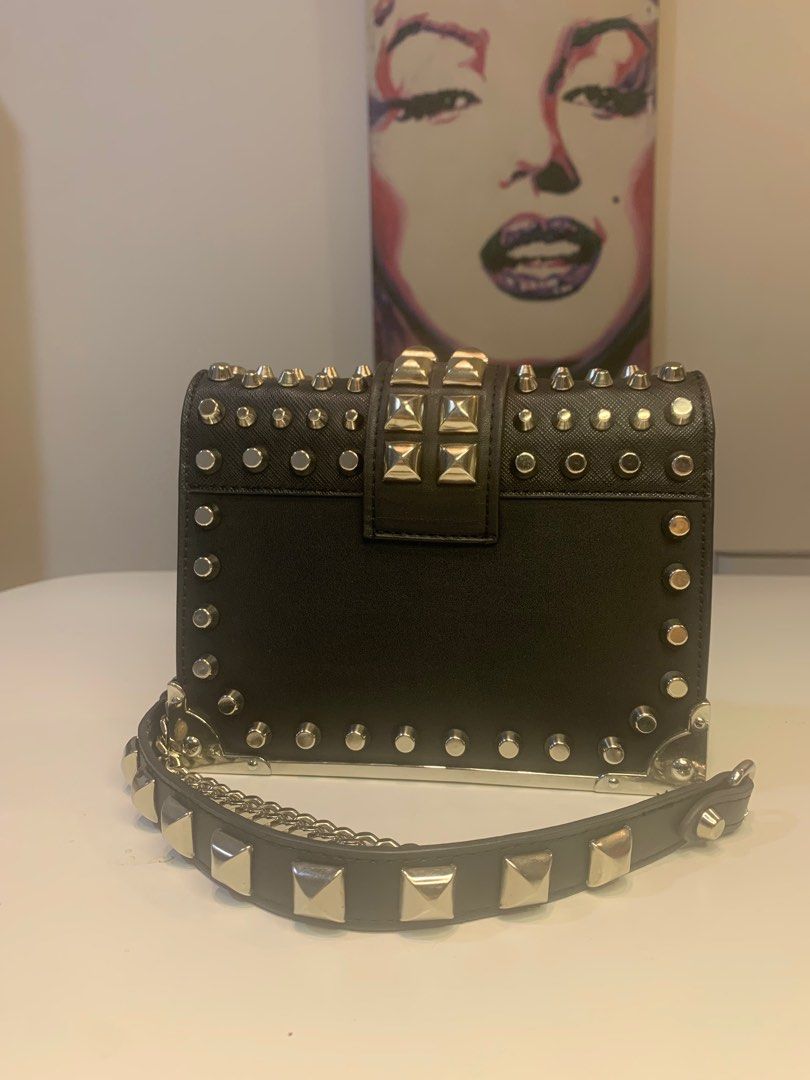 Prada Crossbody Bag, Women's Fashion, Bags & Wallets, Crossbody Bags