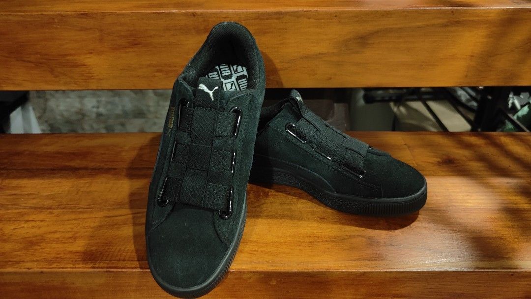 Puma suede sale black black